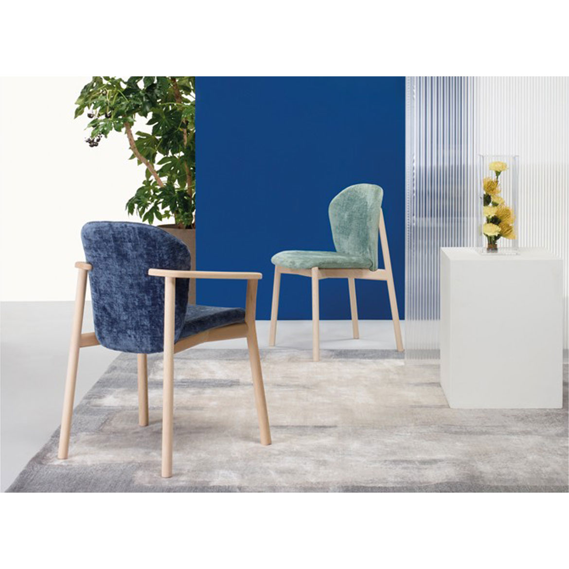 Finn 202 armchair