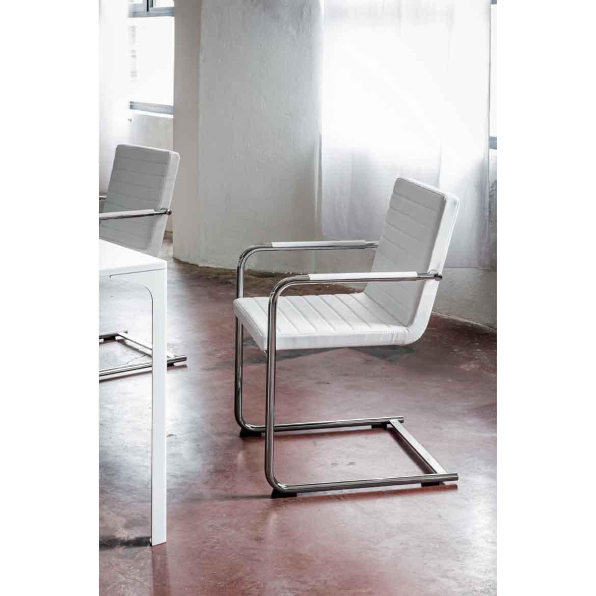 H5 803 visitor chair