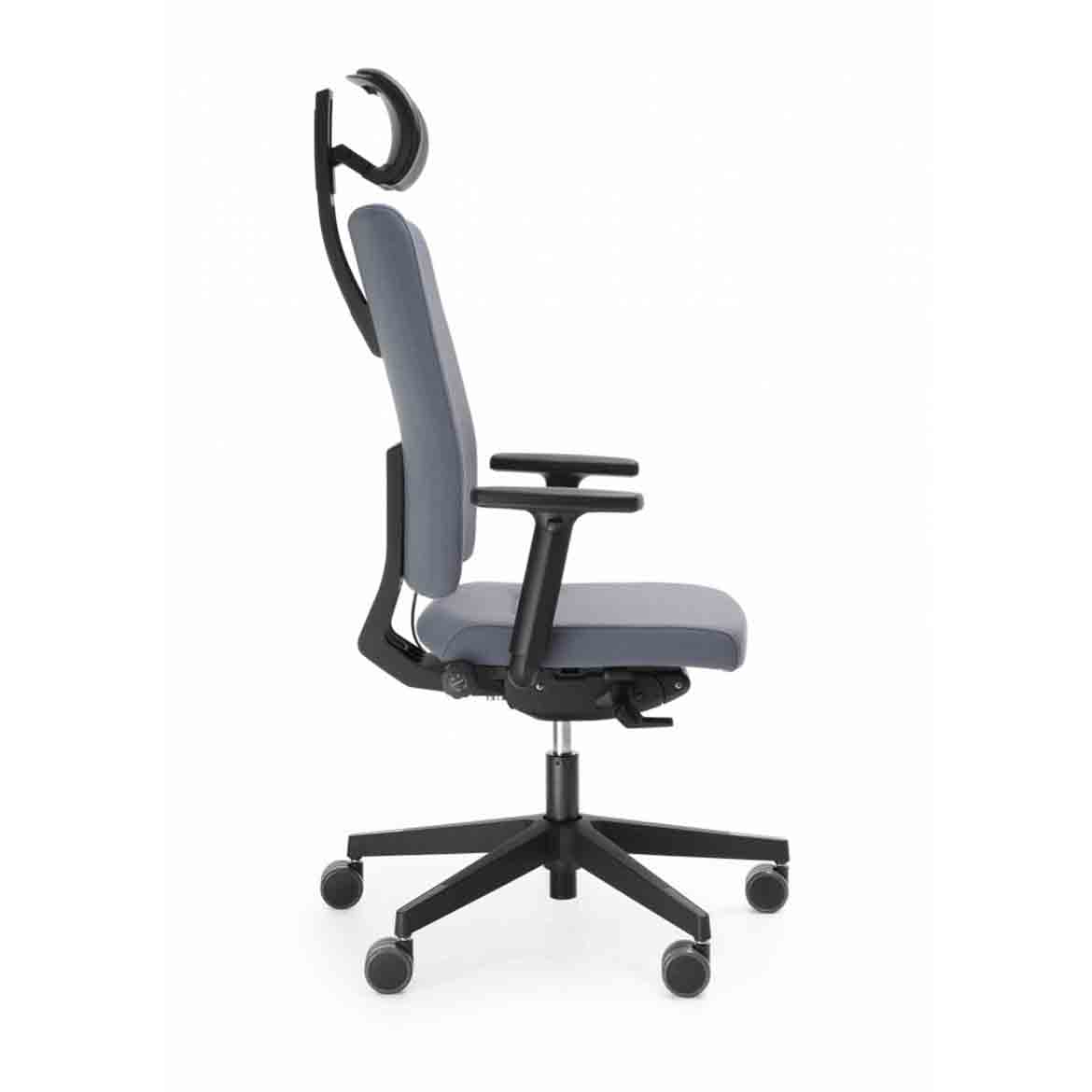 Mate 902 swivel chair