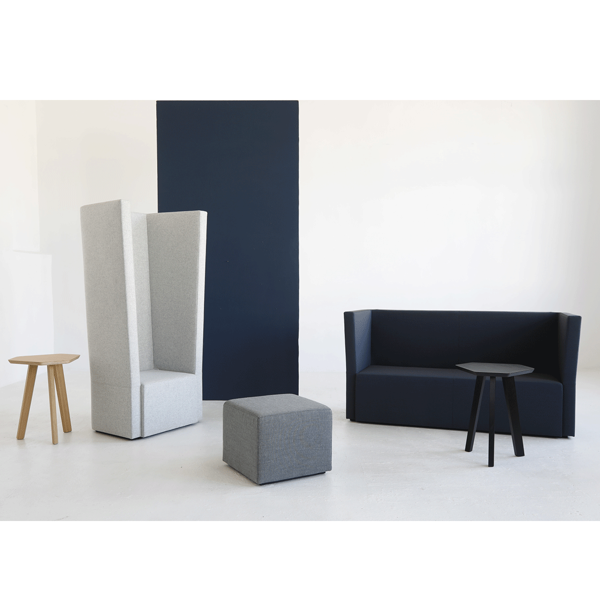 Hussar 502 sofa