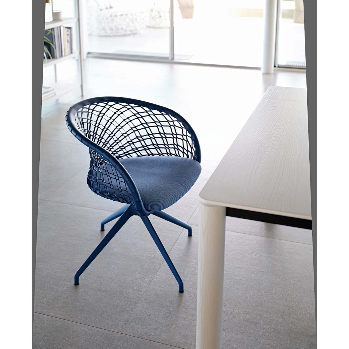 P47 202 armchair