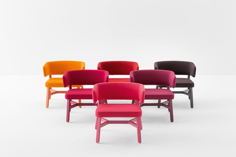 Croissant 202 armchair 