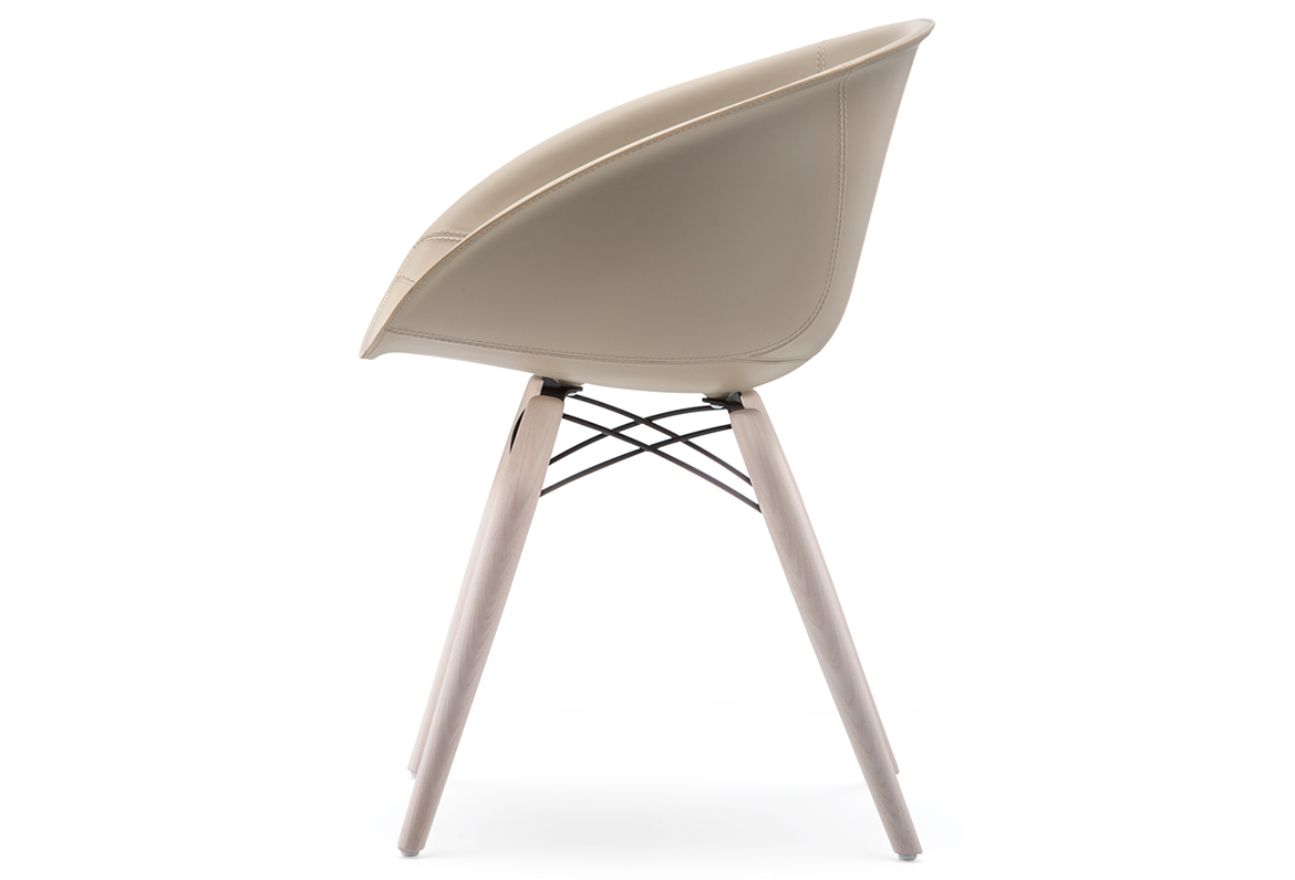 Gliss 904/F armchair